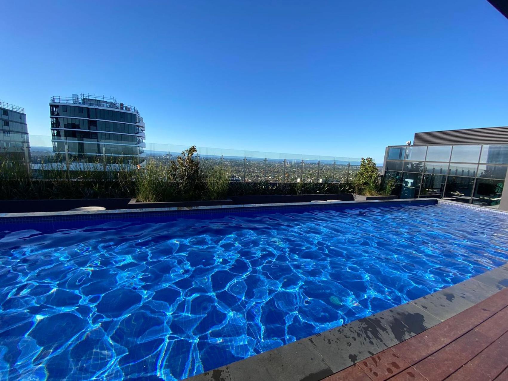 Cozy 2B2B Apartment With Free Parking & Penthouse Pool ボックスヒル エクステリア 写真